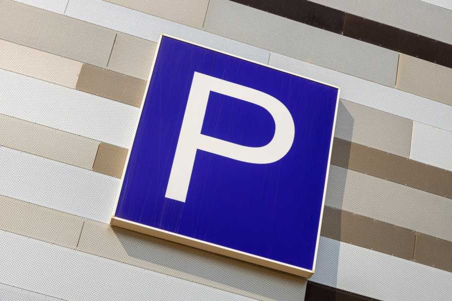 Uued parkimisreeglid Itaalias: paindlikud parkimisajad, topeltmaksete ja trahvide kehtetuks muutunud piletite eest.