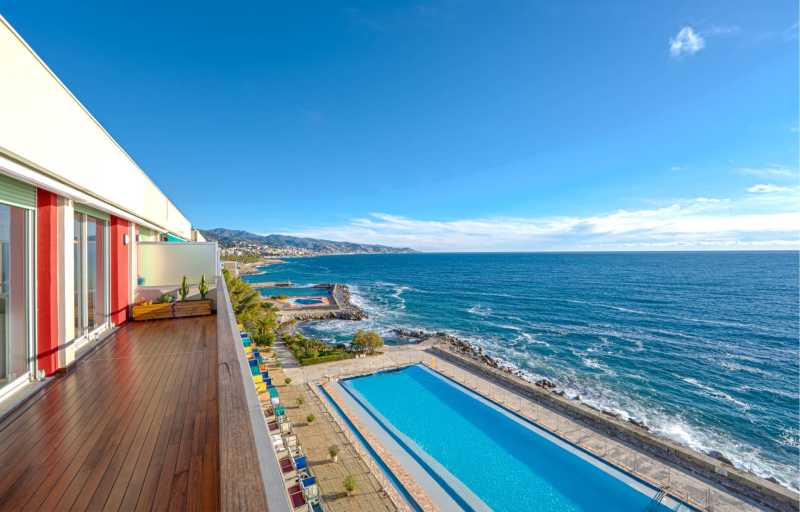 Korterid rannikul Capo Nero, Sanremo