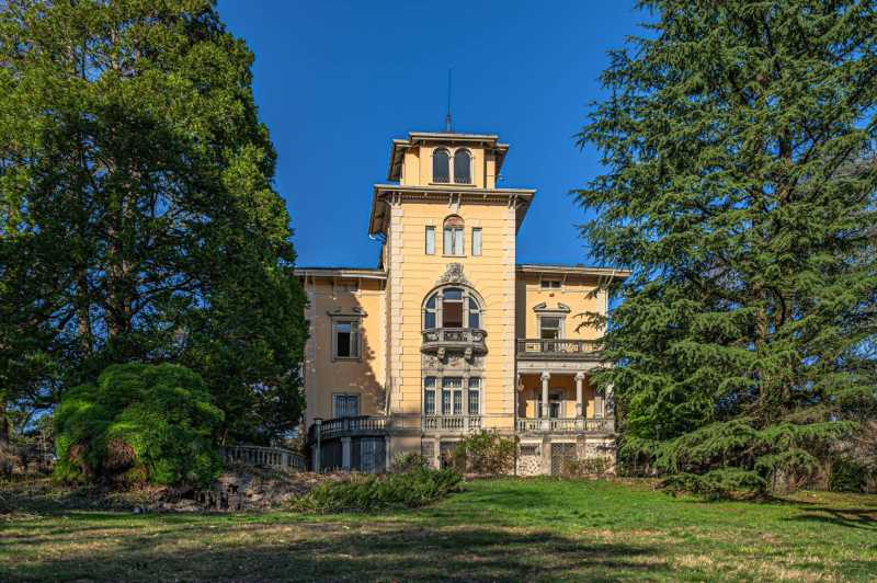 Villa luksuslik Korolini lähedal Šveitsis.