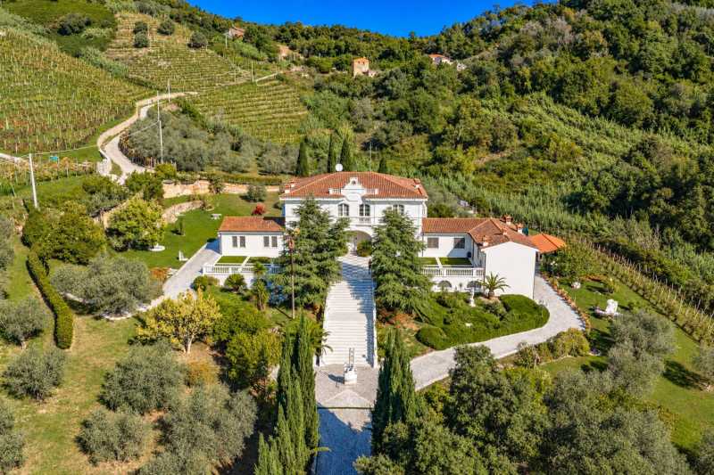 Müüa luksuslik villa Toscanas, Massas