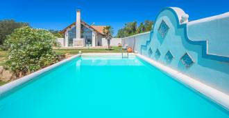 Moodne basseiniga villa Lazio ja Toscana piiril.