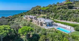 Kaasaegne villa basseiniga Punta Alas, üürile anda.