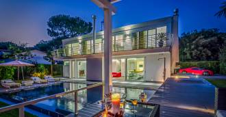 Müüa uus villa rannikul lähedal Forte dei Marmi