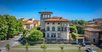 Müüdav stiilne ajalooline villa Pisa kesklinnas